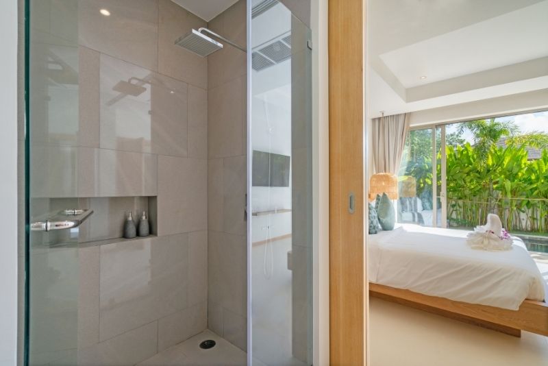 bathroom renovators